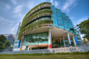 Singapore Management University 1